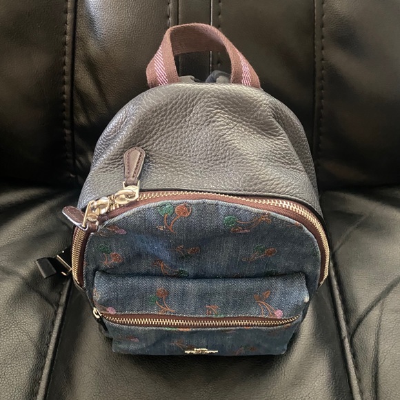 Coach MINI CHARLIE BACKPACK WITH CHERRY PRINT - Picture 12 of 13